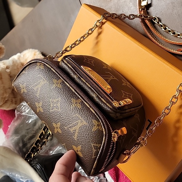⚠️NEW Authentic full set Louis Vuitton mini bumbag - Picture 4 of 10
